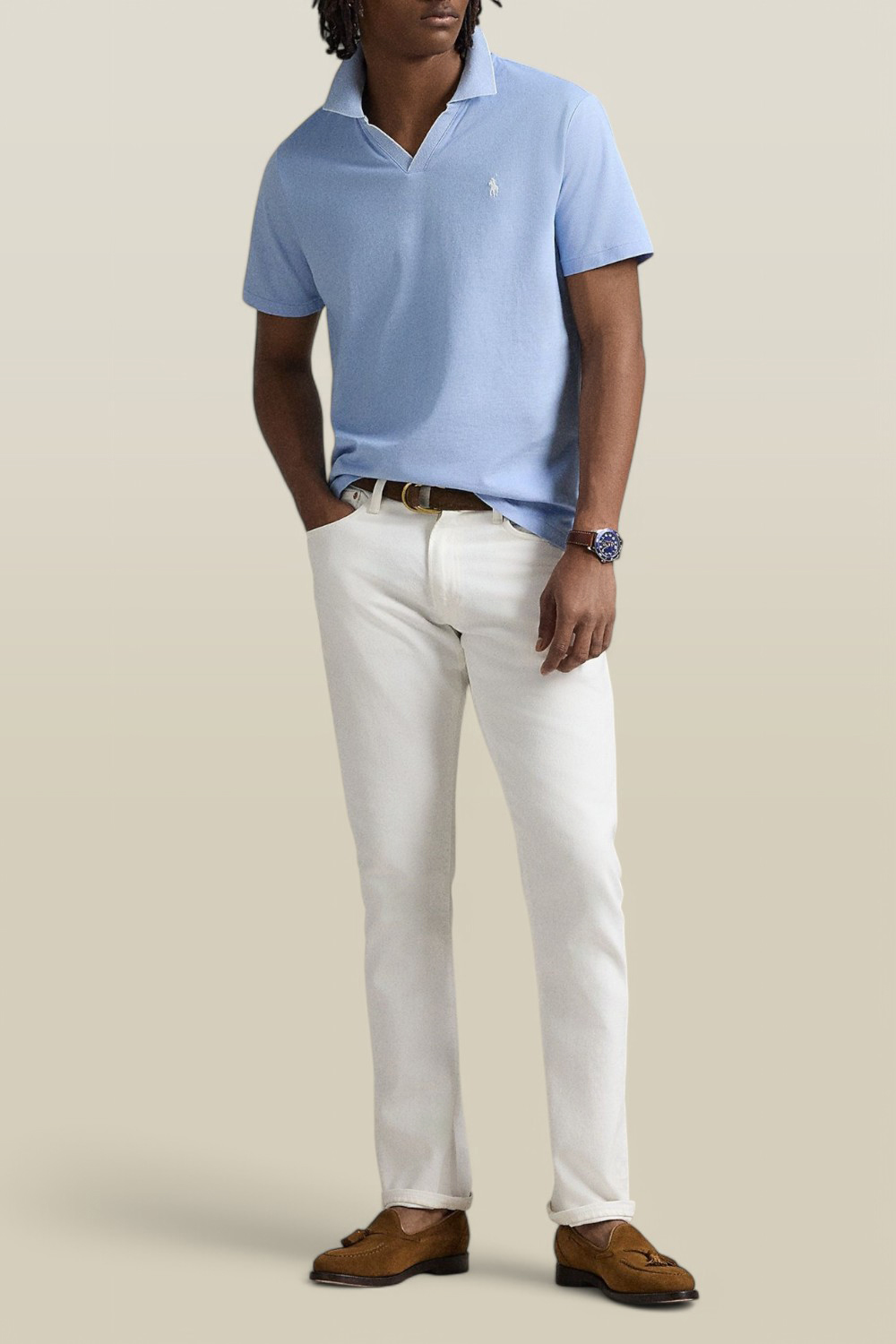 תמונת כל הלוק של חולצת פולו